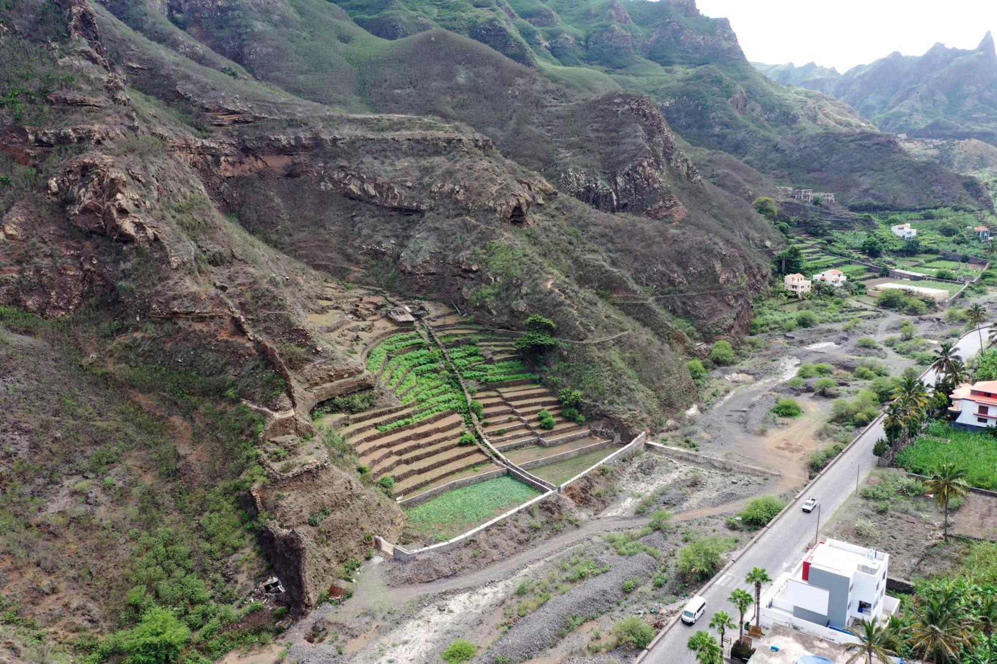 Fadias Quartos - Rooms Ribeira Grande ภายนอก รูปภาพ